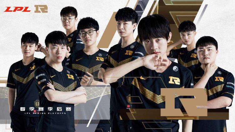 使得球迷能 使得球迷能