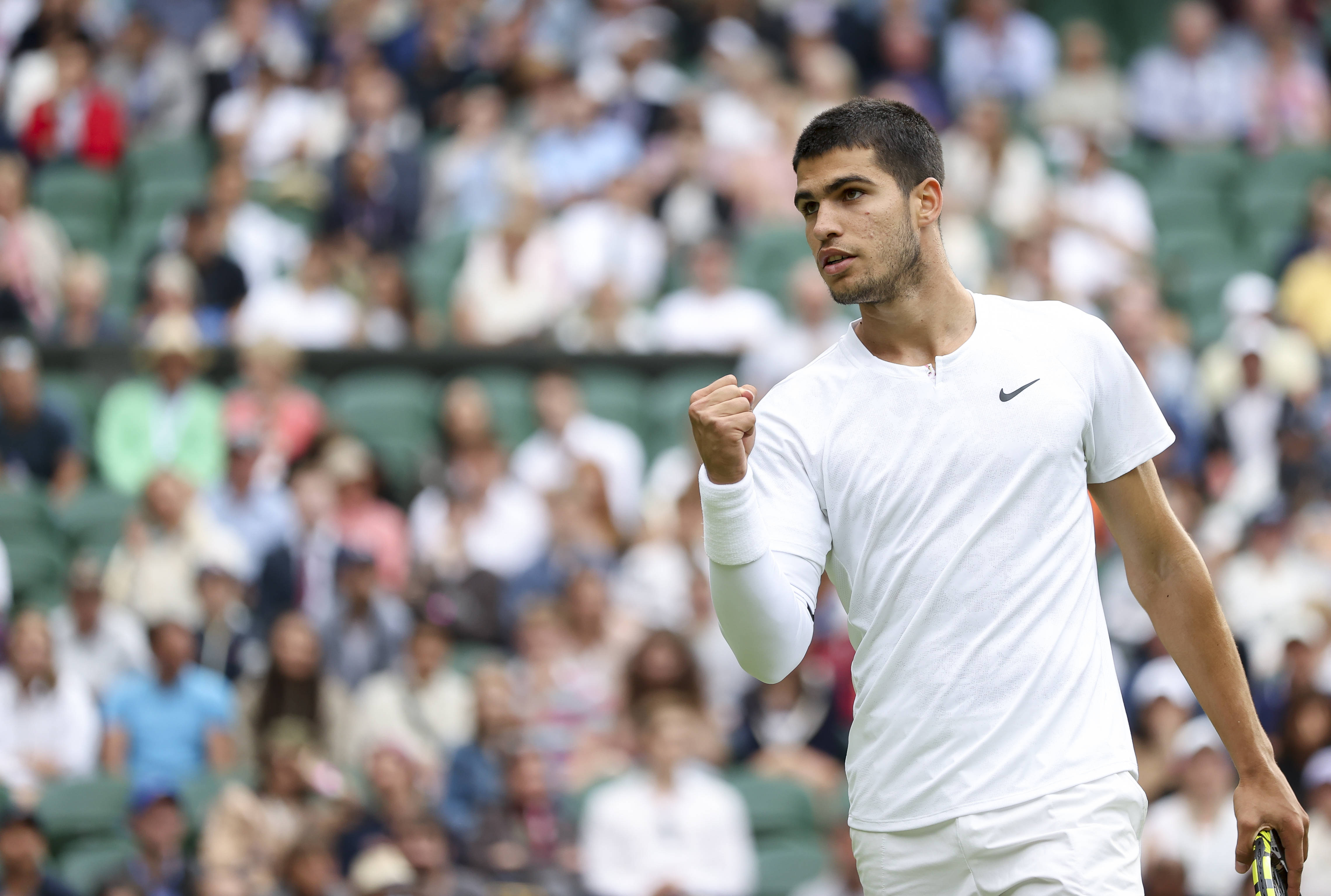 末依旧掉队 末依旧掉队